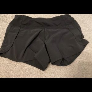 Lululemon black speed up short 4